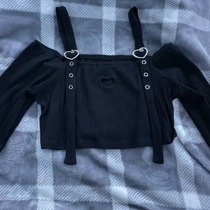 i bought this from shein, it’s a medium and from the brand ROMWE.